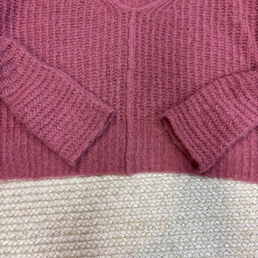 Free People Pink Moonbeam Alpaca V-Neck Soft Sweater Wmns L New without tags - Picture 7 of 12
